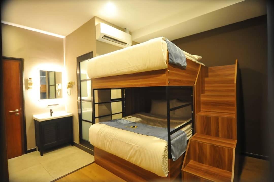 Skye Hotel Sunway Subang Jaya Buitenkant foto
